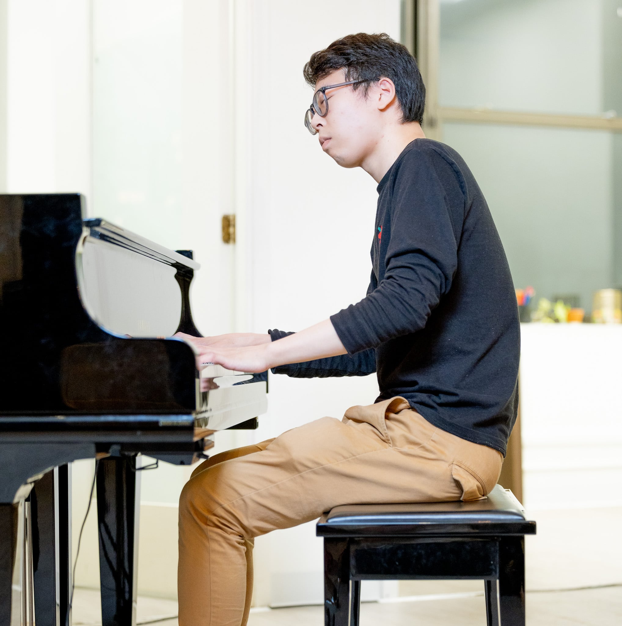 Premium pianos at Musicians Playground Boston